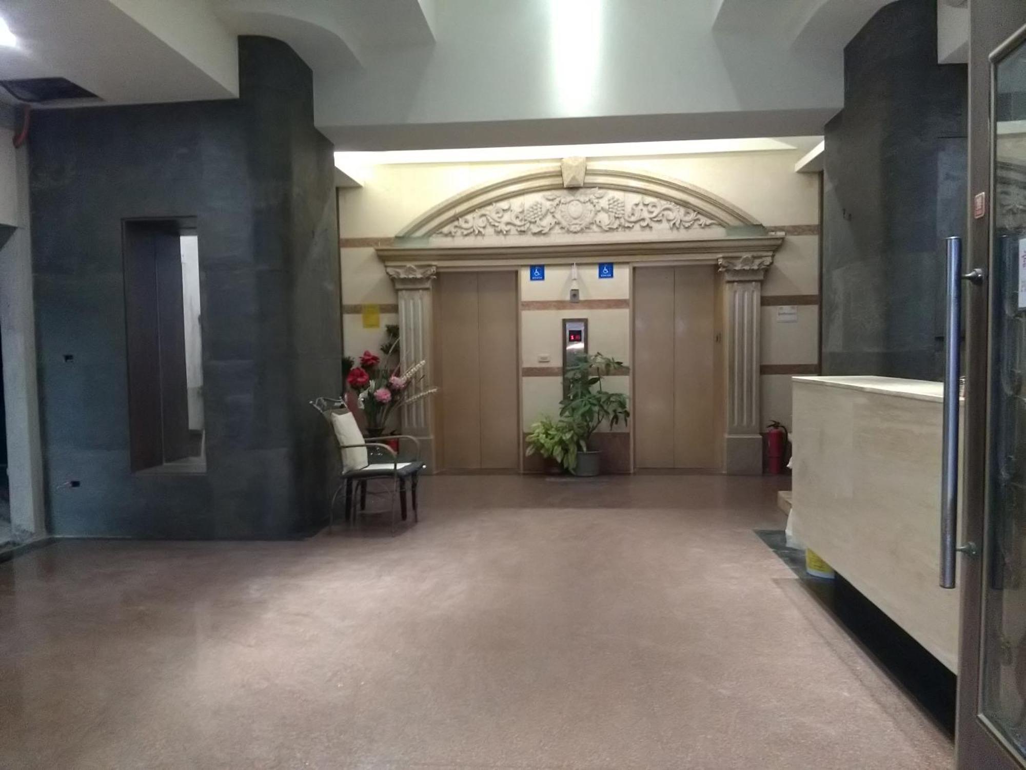 Dengfeng Milan Business Hotel Huwei Exterior photo